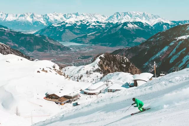 Top 10 Ski Resorts in the USA for January 2025 to Experience Ultimate Winter Fun